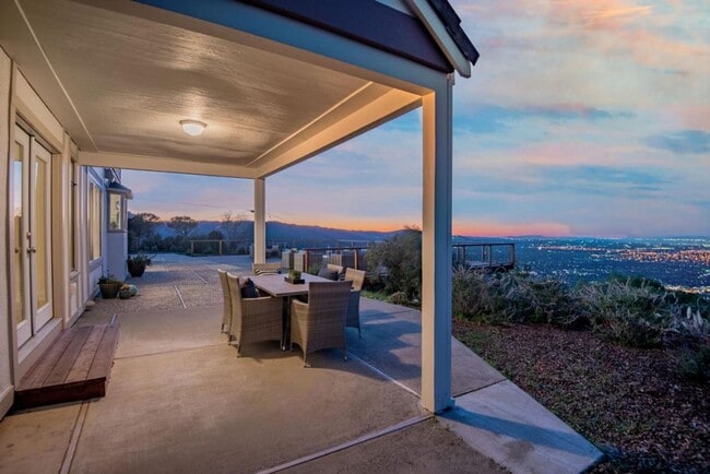 Building Photo - $14995 - Stunning Valley Views from Los Gatos/Monte Sereno Hills, 5 Bd / 3 Ba - **COMING SOON**