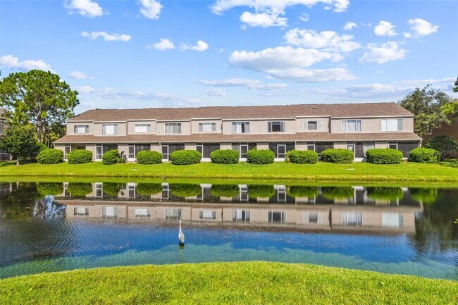 Building Photo - 6355 Bayside Key Dr