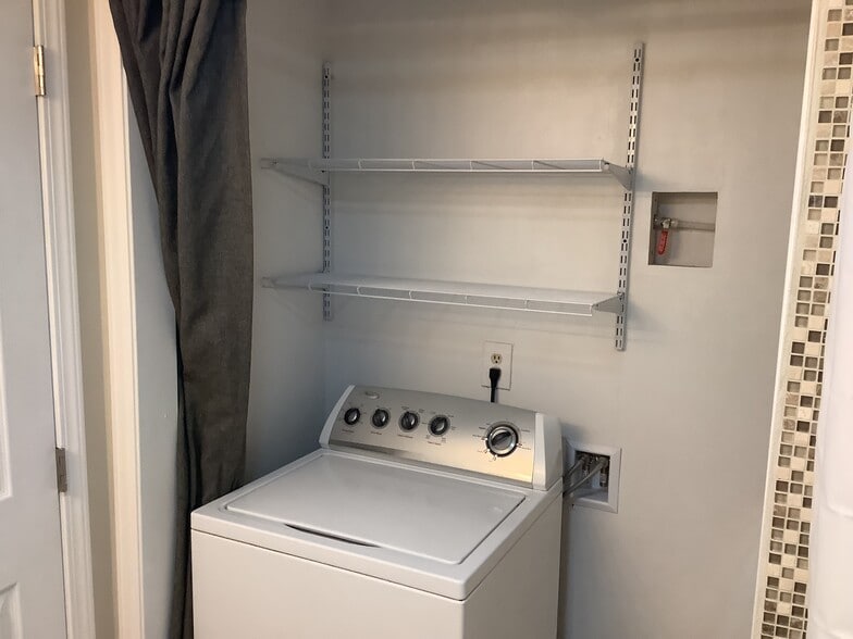 Laundry room (downstairs) - 1948 Connecticut Dr
