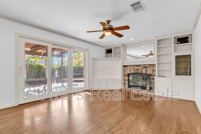 Building Photo - 117 Woodland Valley Dr