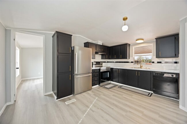 Building Photo - 3001 FM 360 Rd