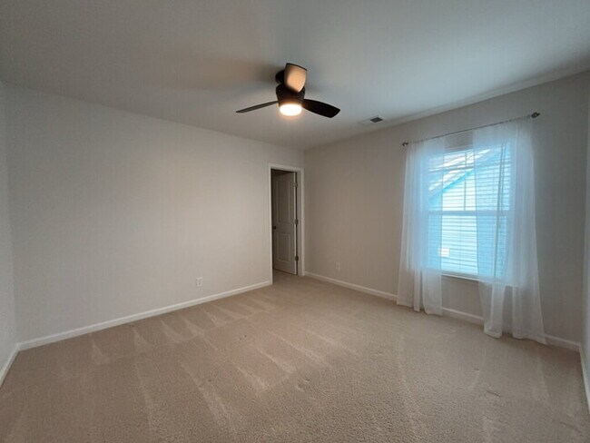 Building Photo - 292 Calm Water Way