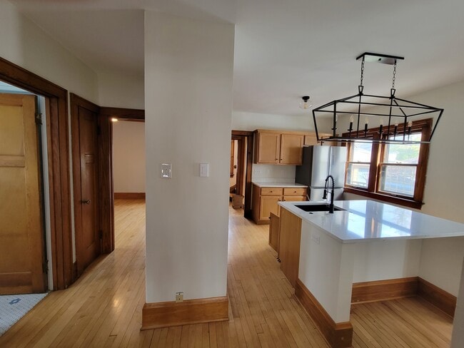 Building Photo - 1544 N 59th St