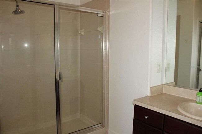 Building Photo - 3590 Parkridge Cir