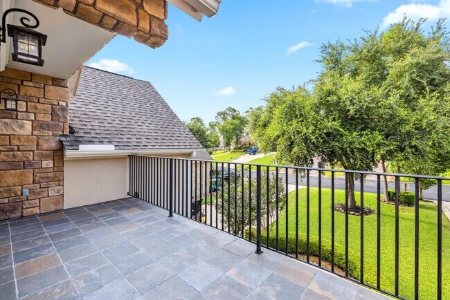 Building Photo - 12336 Pebble View Dr