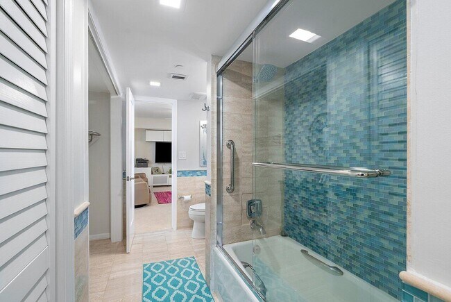 Building Photo - 3407 S Ocean Blvd
