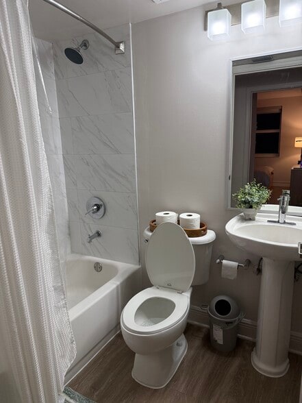 Building Photo - 51 SW 11th St