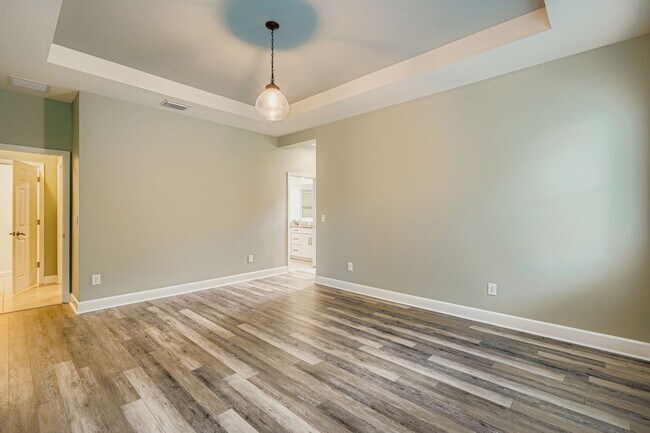 Building Photo - This property leaves nothing behind