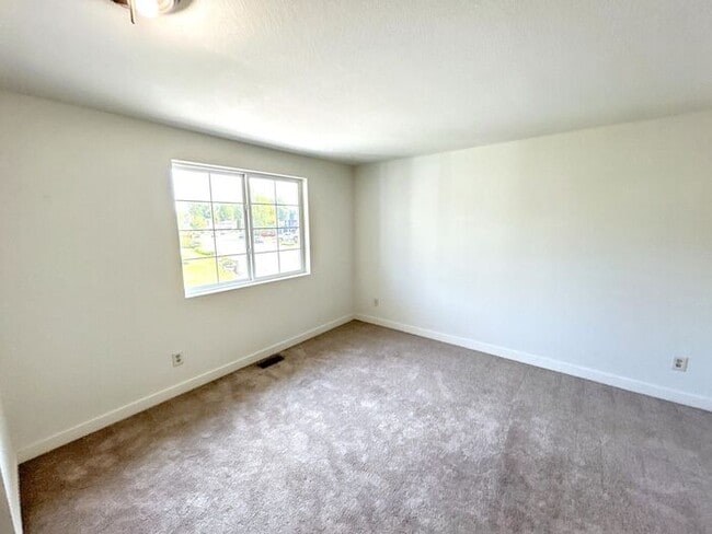Building Photo - Beautiful 4 bed & 2 bath home in Kent WA!!