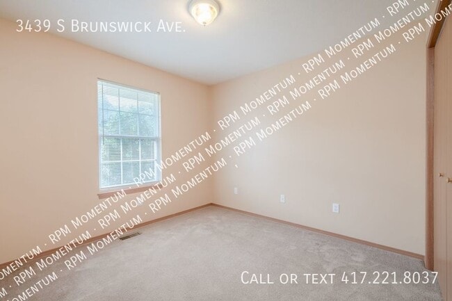 Building Photo - 3439 S Brunswick Ave
