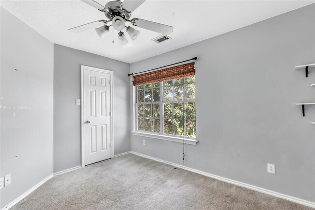Building Photo - 9016 Elm Drake Ln