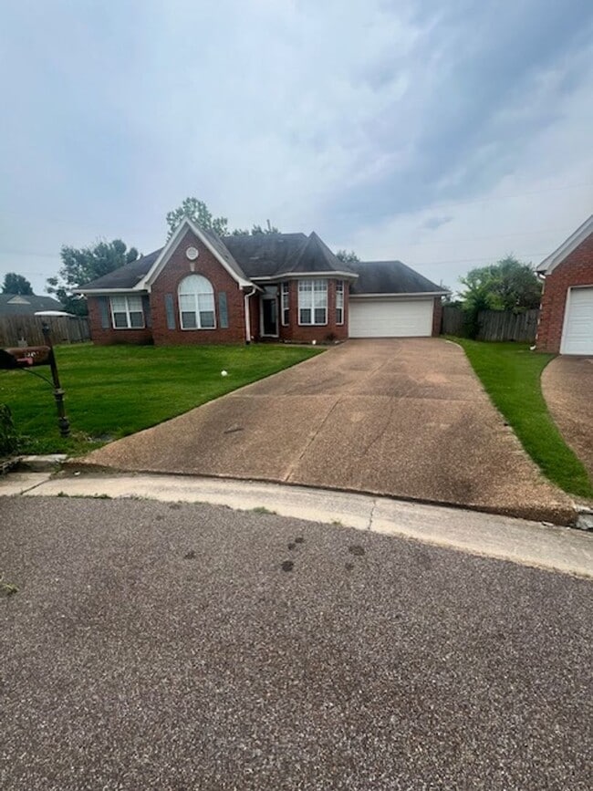 Building Photo - Stunning 3-Bedroom Home in Cordova-Spaciou...