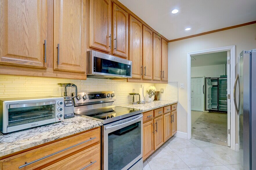 Building Photo - 1386 Fulmar Dr
