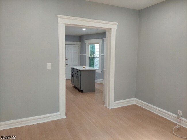 Building Photo - 138 Watchung Ave