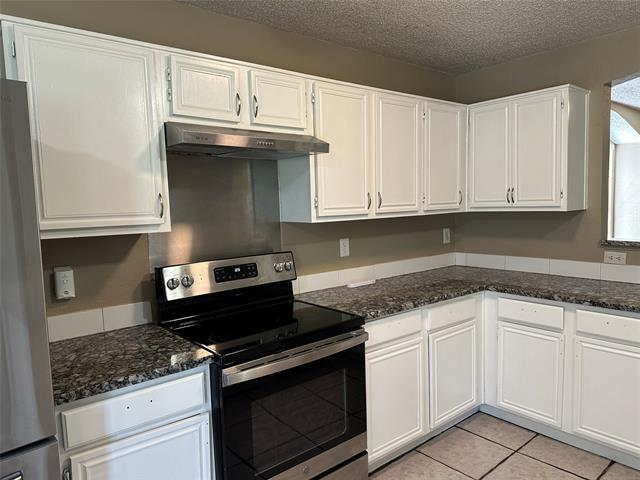 Building Photo - 6109 Cypress Dr