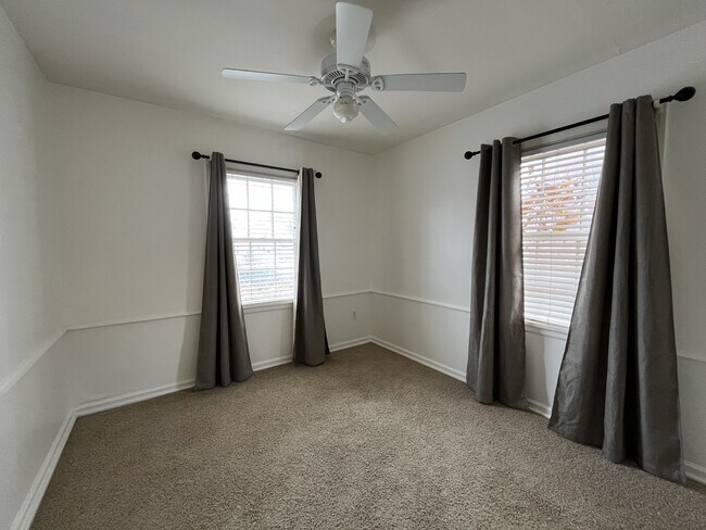 Building Photo - 2521 Dearborn St