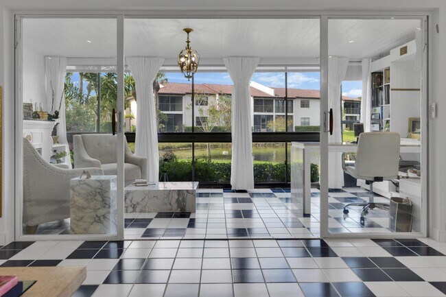 Building Photo - 8045 Eastlake Dr