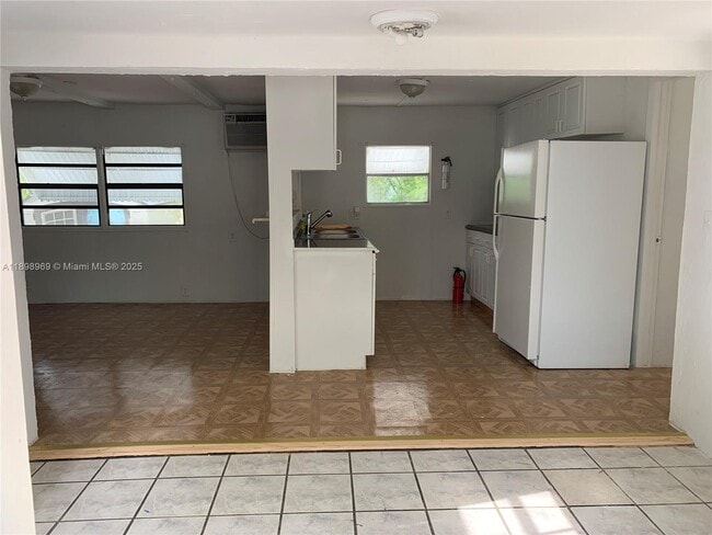 Building Photo - 740 Largo Rd