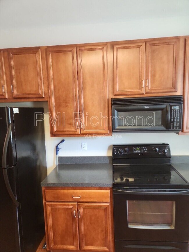 Building Photo - 1252 Providence Knoll Dr
