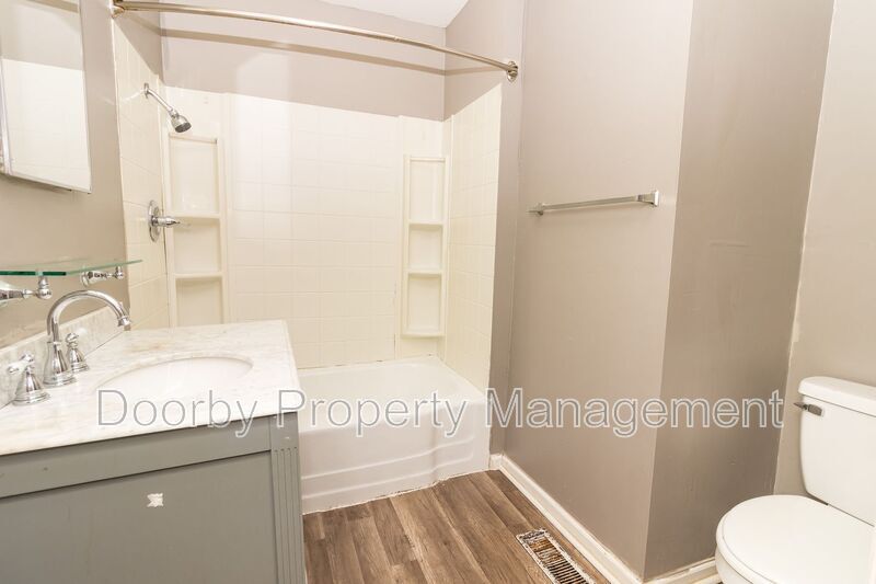 Building Photo - 156 Signal Hills Dr