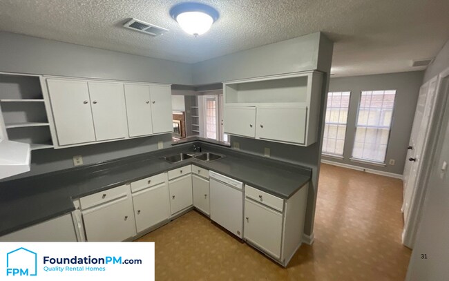 Building Photo - 8265 Cedar Chest Dr