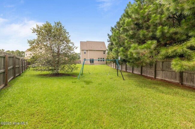 Building Photo - 106 Shallow Ct