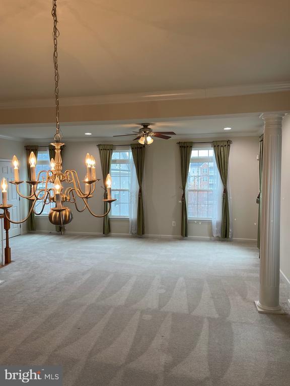 Building Photo - 7287 Elkridge Crossing Way