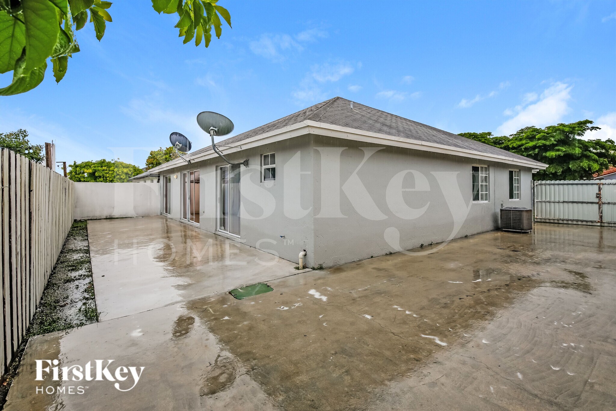 Building Photo - 18023 SW 139th Pl