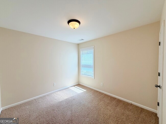 Building Photo - 260 Ascott Ln