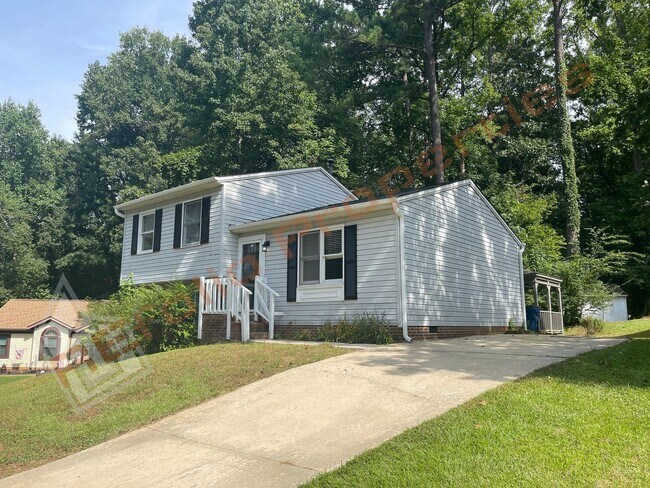 Building Photo - Wonderful Carpet-Free 3-Bedroom, 3-Bath Single-Family Home with Backyard Gazebo in a Quiet Cul-de...