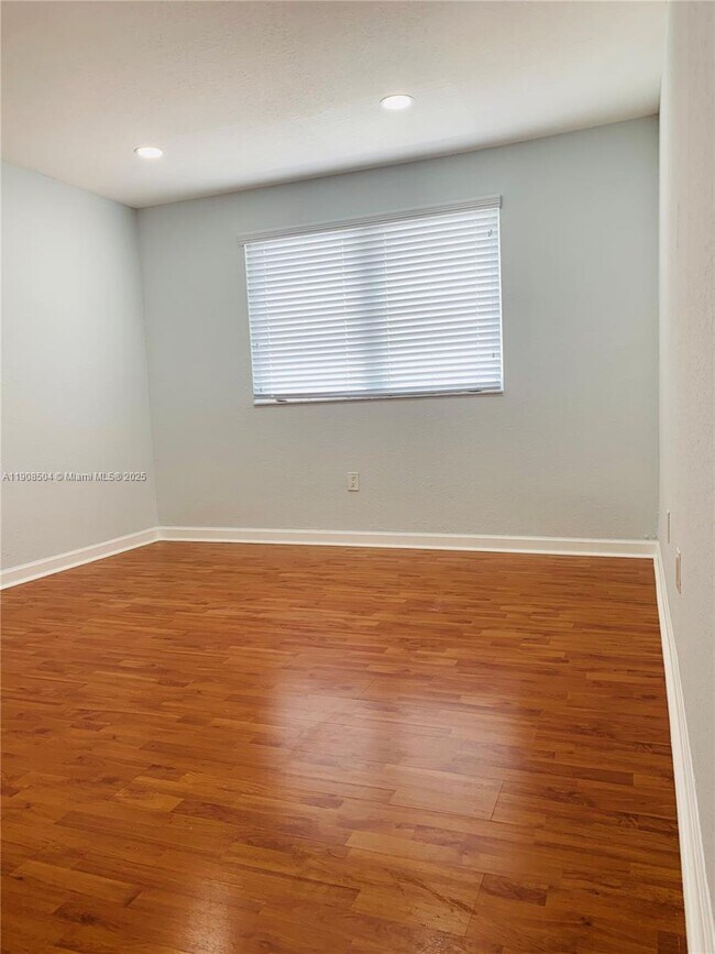 Building Photo - 17800 NW 73rd Ave