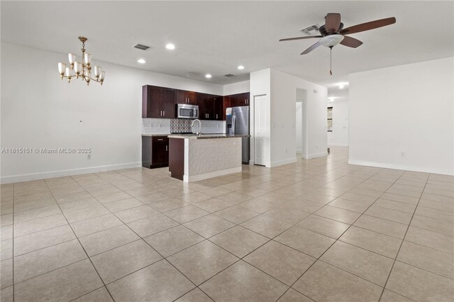 Building Photo - 5808 NW 46th Ln