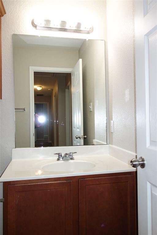 Building Photo - 108 Lavaca Loop