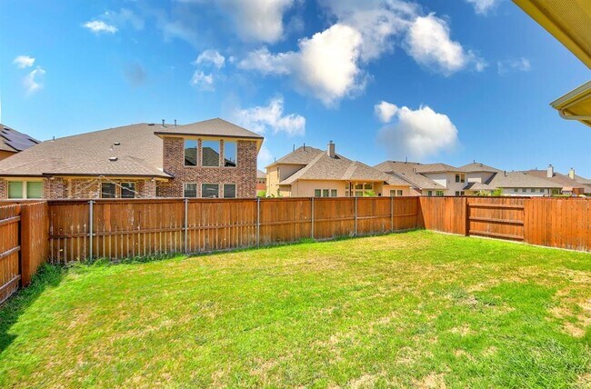 Building Photo - 17916 Crimson Apple Way