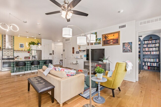 Building Photo - Stunning 2 bedroom with a Den at Edison Midtown!!!  Available June 1st!!!  Like living at a Resor...