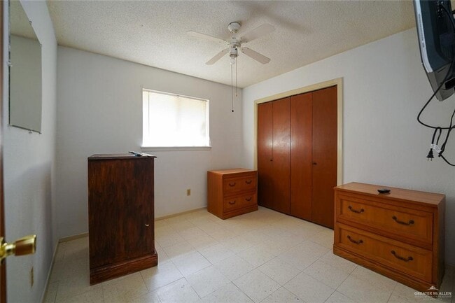 Building Photo - 27 Minnie Ave