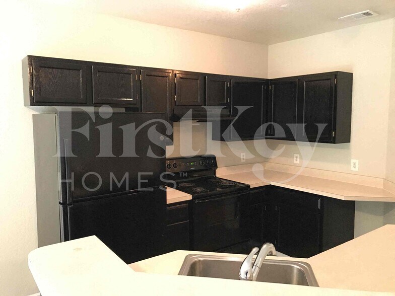 Building Photo - 4743 Luther Ave