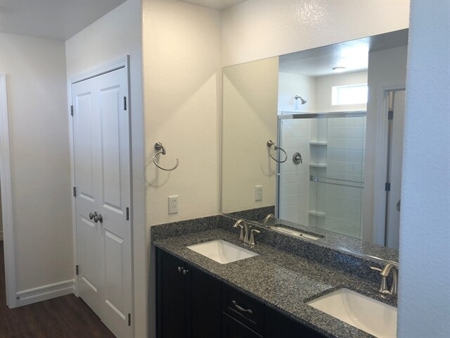 Building Photo - 5804 Petronius St