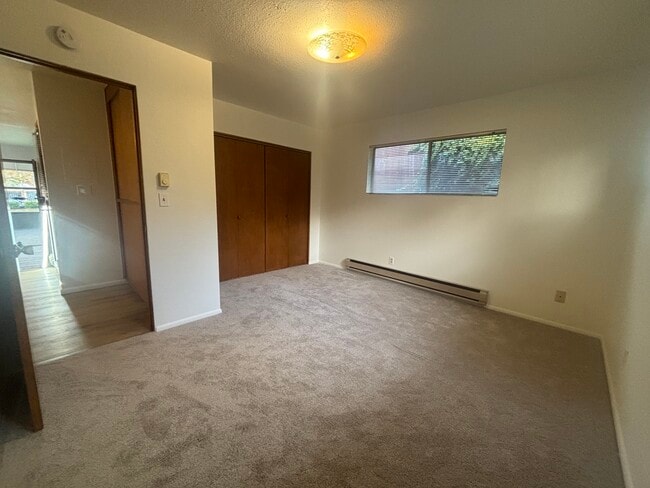 Building Photo - 948 N Montgomery Ave