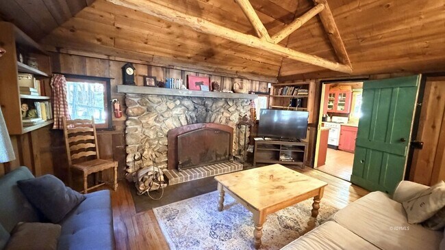 Building Photo - 54270 S Circle Dr