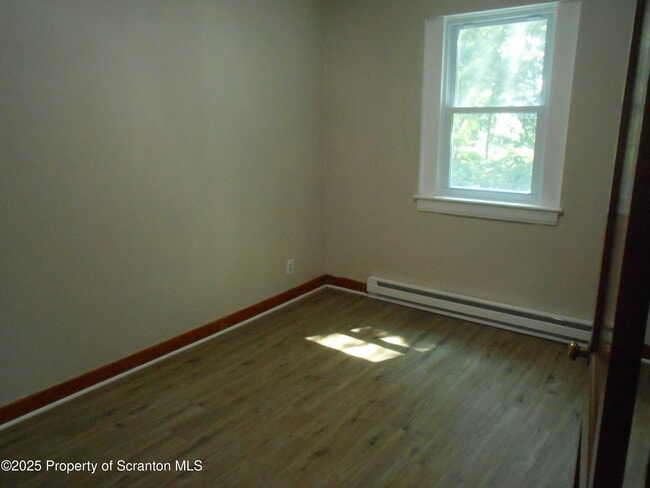 Building Photo - 622 S Main Ave