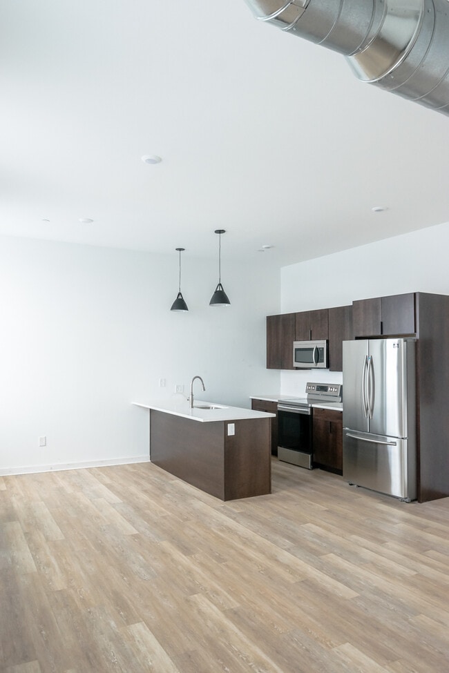 Building Photo - Bromley Dwelling