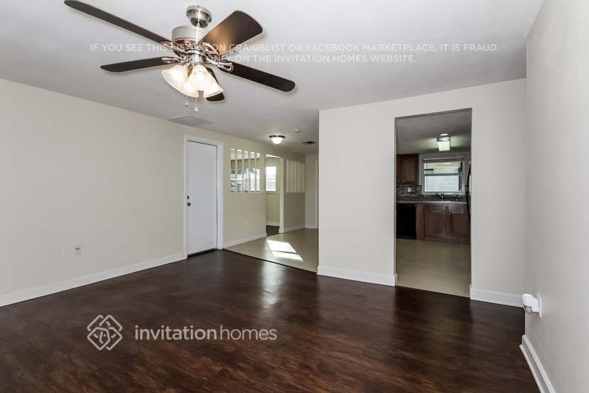 Building Photo - 2103 Hanby St