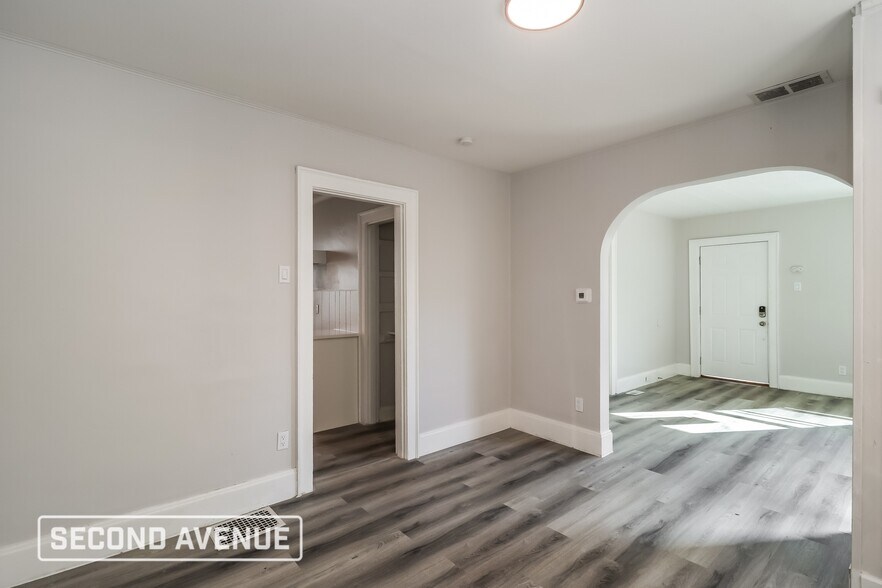 Building Photo - 1607 Minion Ave