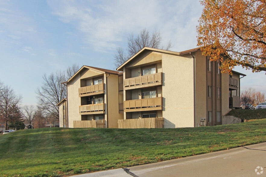 Hathaway Village Florissant, MO Apartment Finder
