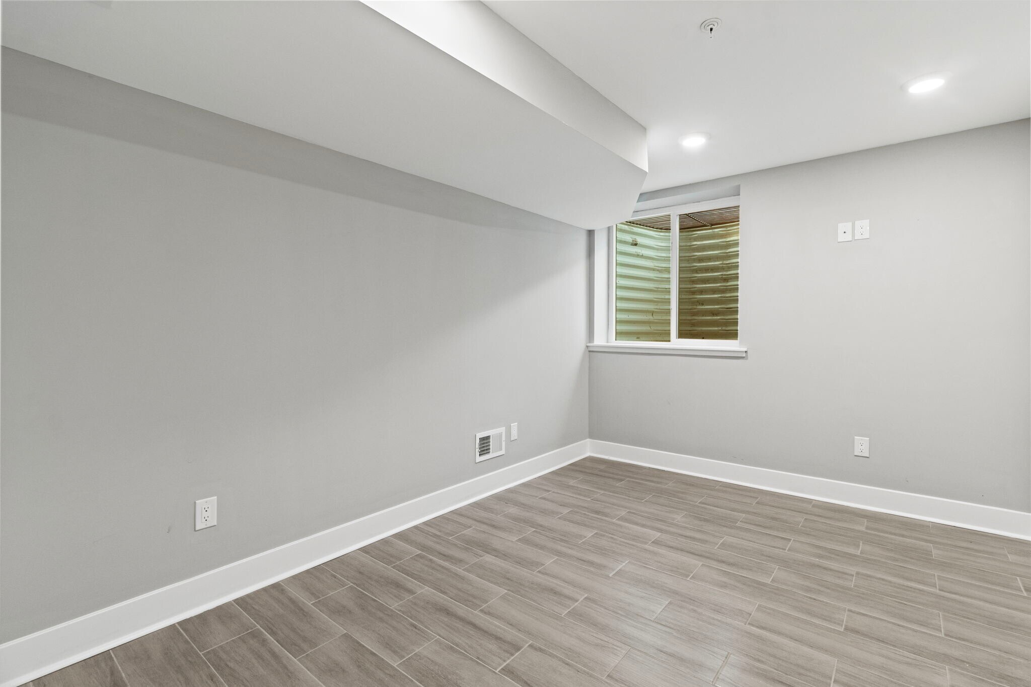 Building Photo - 2112 N 8th St