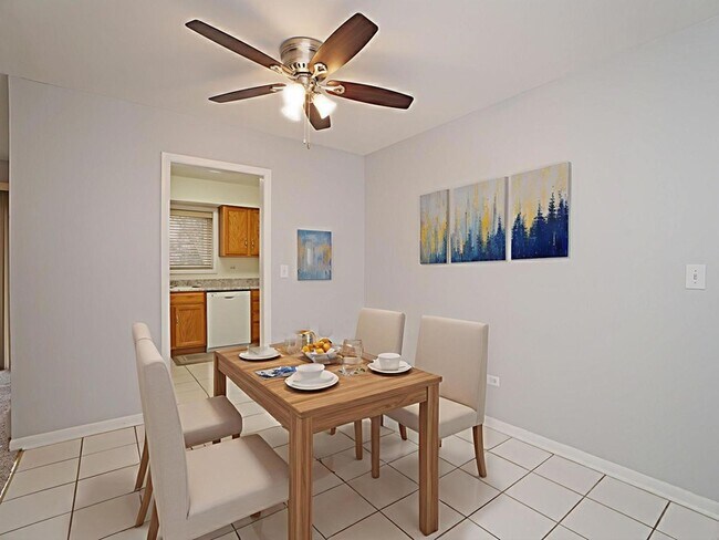 Building Photo - 337 N Carter St