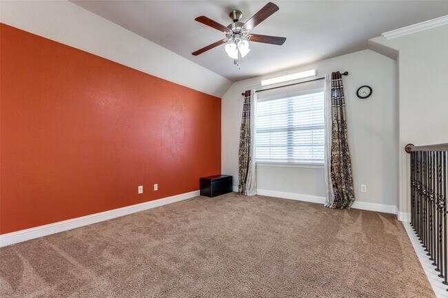 Building Photo - 8609 McCutchins Dr