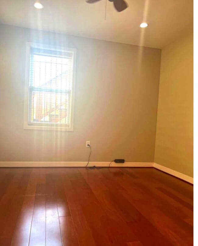 Main Bedroom - 1425 5th St NW