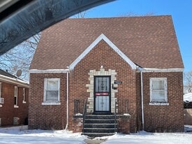 Building Photo - 3666 Madison St